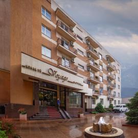Voyage Hotel, hotel a Almaty