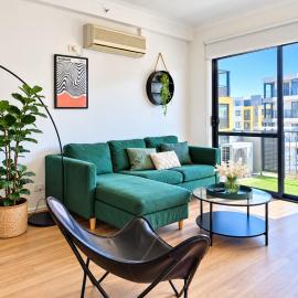 Spacious 2BR East Perth Pool Gym CATBus CBD Optus