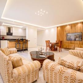 Luxury 2-Bedroom Pool, Quiet & Spacious