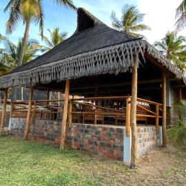 Indigo Beach House 6, готель у місті Miramar