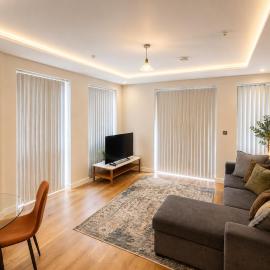 Gated Ealing 1 Bedroom Parking Elizabeth Line, hotel em Ealing