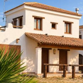 Casa con Terraza, Wi-fi y Aire acondicionado en El Rocío, Lincea Home