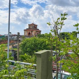 Hue Citadel gaden home
