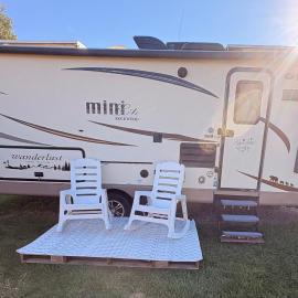 Cozy Camper Retreat, hotel v mestu Buchanan
