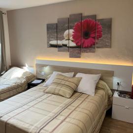 L'auberge fleurie – hotel w mieście Heilly