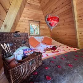 Little Brook Glamping