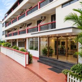 Hotel Calangute Beach Paass, hotel u gradu Kalangute