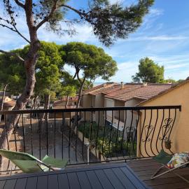 Duplex with sea view Leucate La Franqui、ルカートのホテル