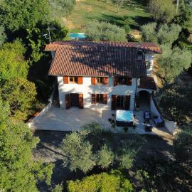 Villa con piscina e jacuzzi vicino Saturnia