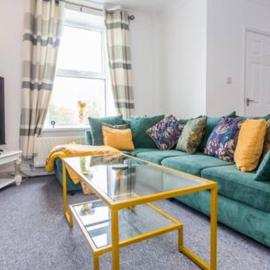Toast Stays - Salvin House