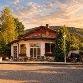Viesnīca Hotel Krak pilsētā Misleņice
