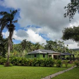 Pon Di Rio Villas, Hotel in Retreat