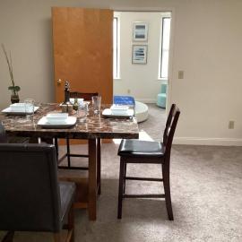 Chic Cozy One Bedroom Walkable Downtown
