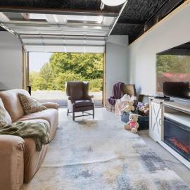 Barnie, A Cardinal Barn Retreat, hotel u gradu 'Morganton'