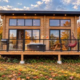 3-BR Lakefront Cottage Rice Lake #7, hotel i Harwood