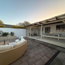 Ruby SoHo Spa Villa
