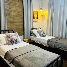 Anton and Isabel Homestay Bangued: Bangued şehrinde bir otel
