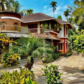 Avocado Orchards - Home Stay、Kenichiraのホテル