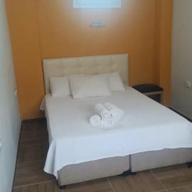 Bells Beach Hotel, готель у місті Сеферігісар