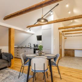 Freinholdi Maja külaliskorter 6 - with sauna, hotel Võruban