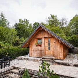 Glamping Avantura - Private Jacuzzi & Breakfast