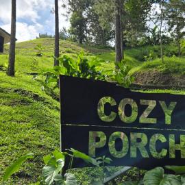 Cozy Porch Cabin with a View, hotell i Malaybalay