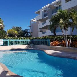 Family Friendly Escape, Pool & Close to Beach Fun