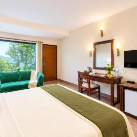 Hotel Aastha Residency & Suites, hotel a Balanga