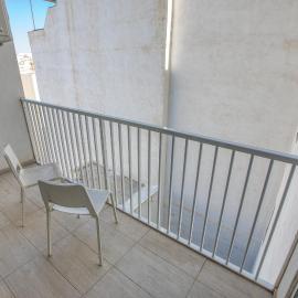 Spacious 4 Bedroom & 4 Bathrooms Apartment