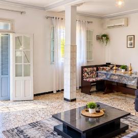 Le Cocon – hotel w mieście Aïn Draham
