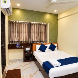Hotel Rinza Residency