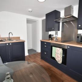 1 Bed apartment / free parking / castle donington