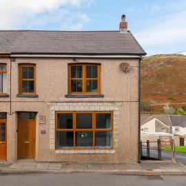 The SPACE Large House In Afan Forest Bike Park By STAE-Homes