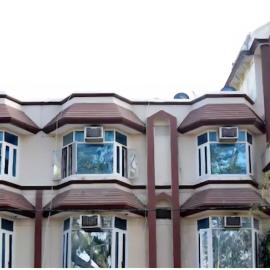 Hotel krishna tower, ξενοδοχείο σε Sitārganj