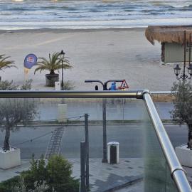 Superior Panoramic 3 Room SeaView Apartment Indoor Pool & Spa, Hotel in Mamaia Nord – Năvodari