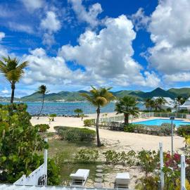 TI PARADISE studio SXM Baie Nettlé sur la plage, Hotel in Marigot