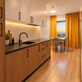De Lux Apartments In Wroclaw, ξενοδοχείο στο Βρότσλαβ