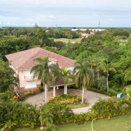 Villa at Metro Country Club with Private Pool