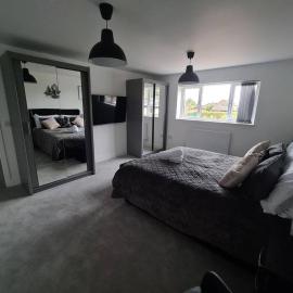SAV 5 Bed Luxury House Leicestershire