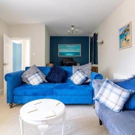 Elegant Village Stay | Parking + EV Charger