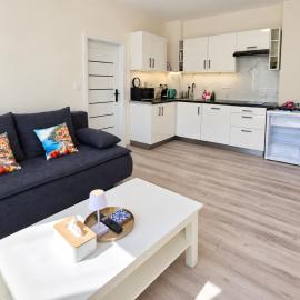 Veronika Apartments