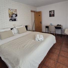 HOTEL LOS ARENALES DE JERTE、ヘルテのホテル