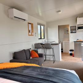 Stunted Totara, Unit 5