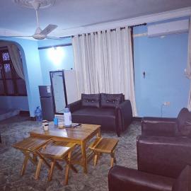 Spacious 3BR Family Retreat with Fast Fiber Wi-Fi & AC