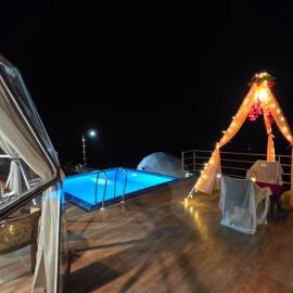 Cocy Dome 1 with private pool, hotel v destinaci Wai