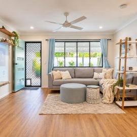 4Bed 2Bath in Capalaba Near Manly Habour, Shops & More, hotel em Capalaba