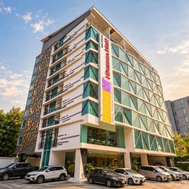 Nimman Mai Design Hotel Chiang Mai, хотел в Чианг Май