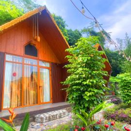 Hagiang Golden Sun Retreat, хотел в Lan Hung