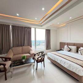 Hotel Lime Tree - Vaishali Metro Station, hotel a Ghaziabad