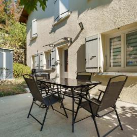 Gite Aurives, Hotel in Le Cheylard